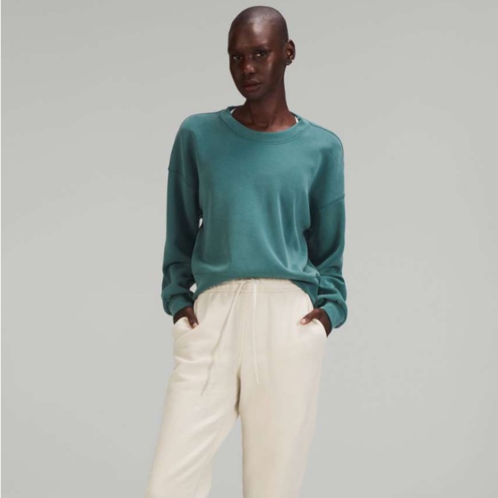 ⭐️2 for 75⭐️Perfectly oversized crop crew softstreme